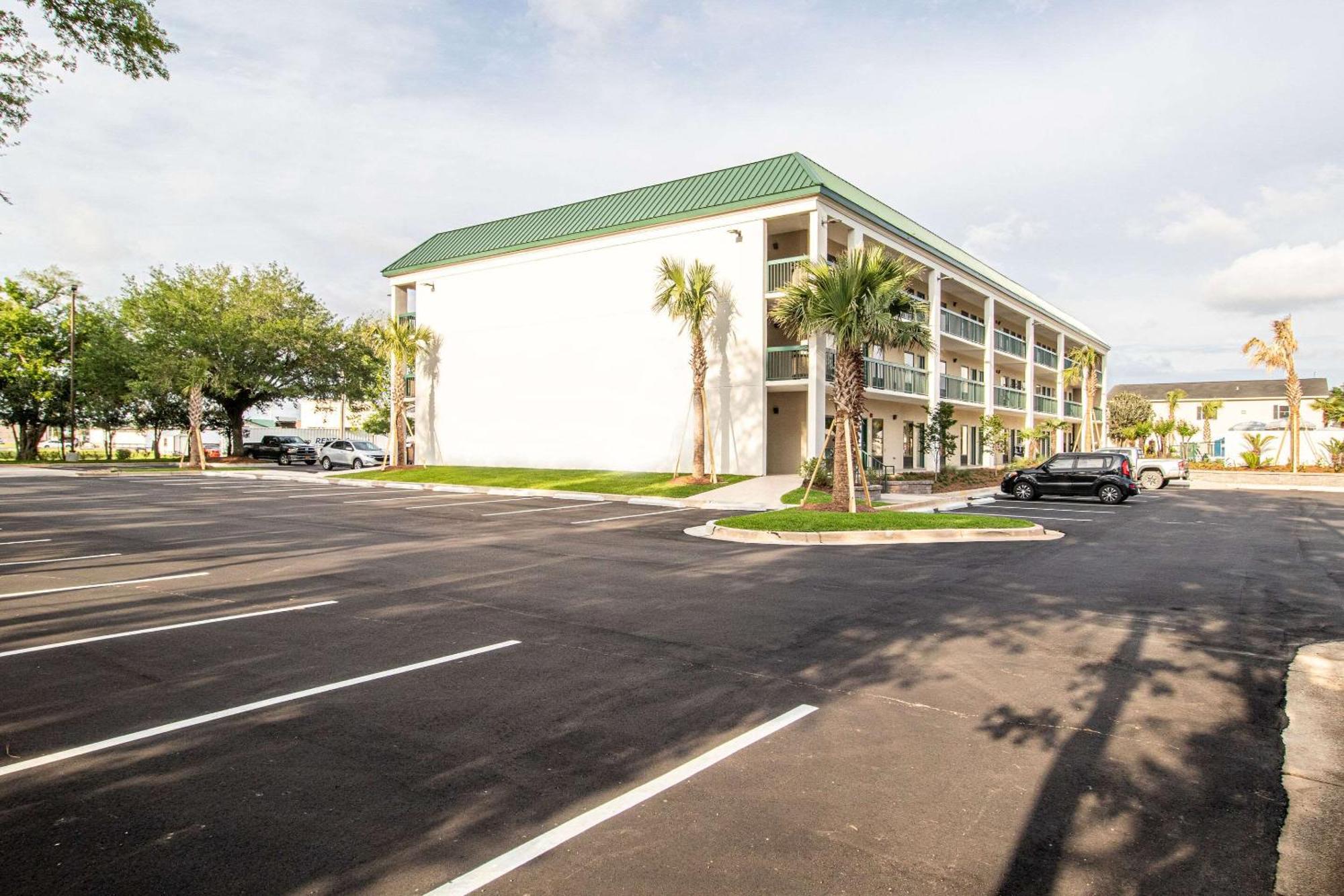 Econo Lodge Inn & Suites Foley-North Gulf Shores Buitenkant foto