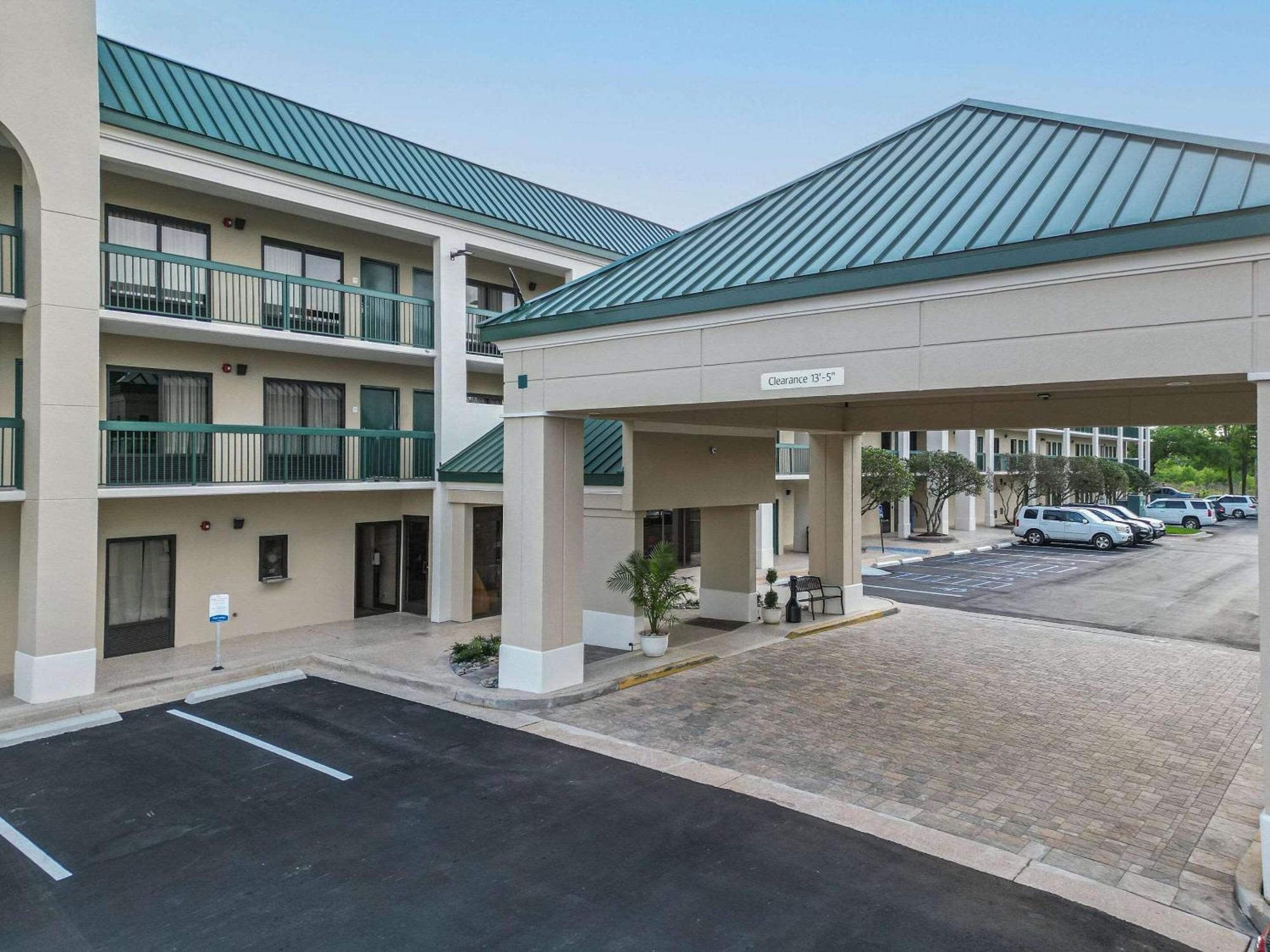 Econo Lodge Inn & Suites Foley-North Gulf Shores Buitenkant foto