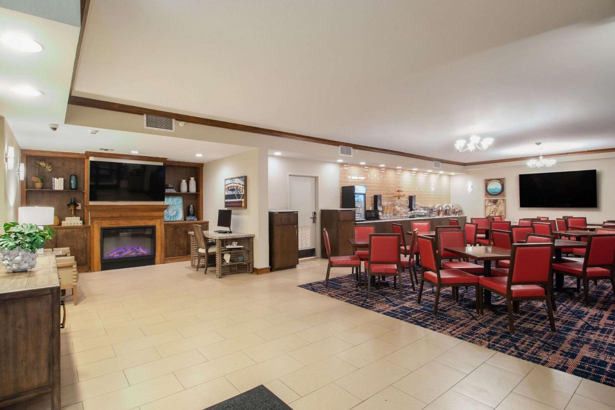 Econo Lodge Inn & Suites Foley-North Gulf Shores Buitenkant foto